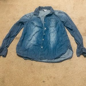Women’s soft denim chambray shirt medium wash